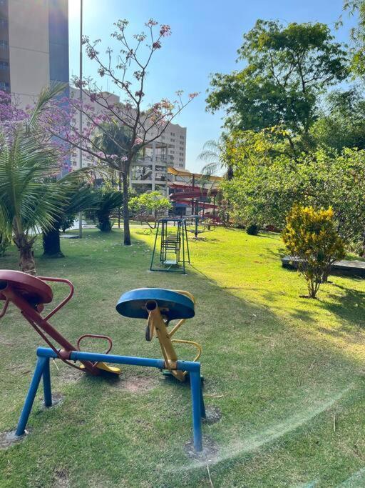 Apartamento Golden Dophin Express Em