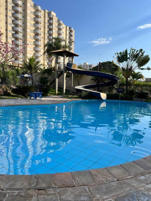 Golden Dophin Express Em * Caldas Novas