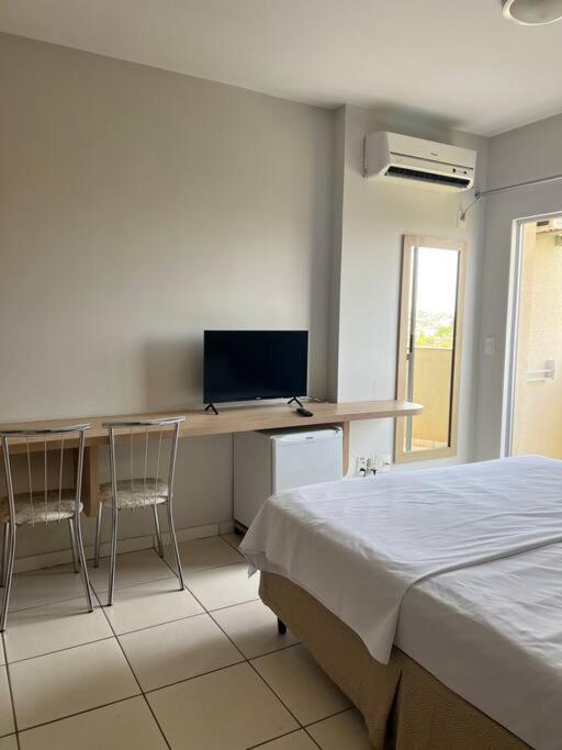 Apartamento Golden Dophin Express Em Caldas Novas